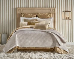 Inspire Me! Cloud9d BEDDING Amani Light Beige Quilt Set (2 Sizes) Best