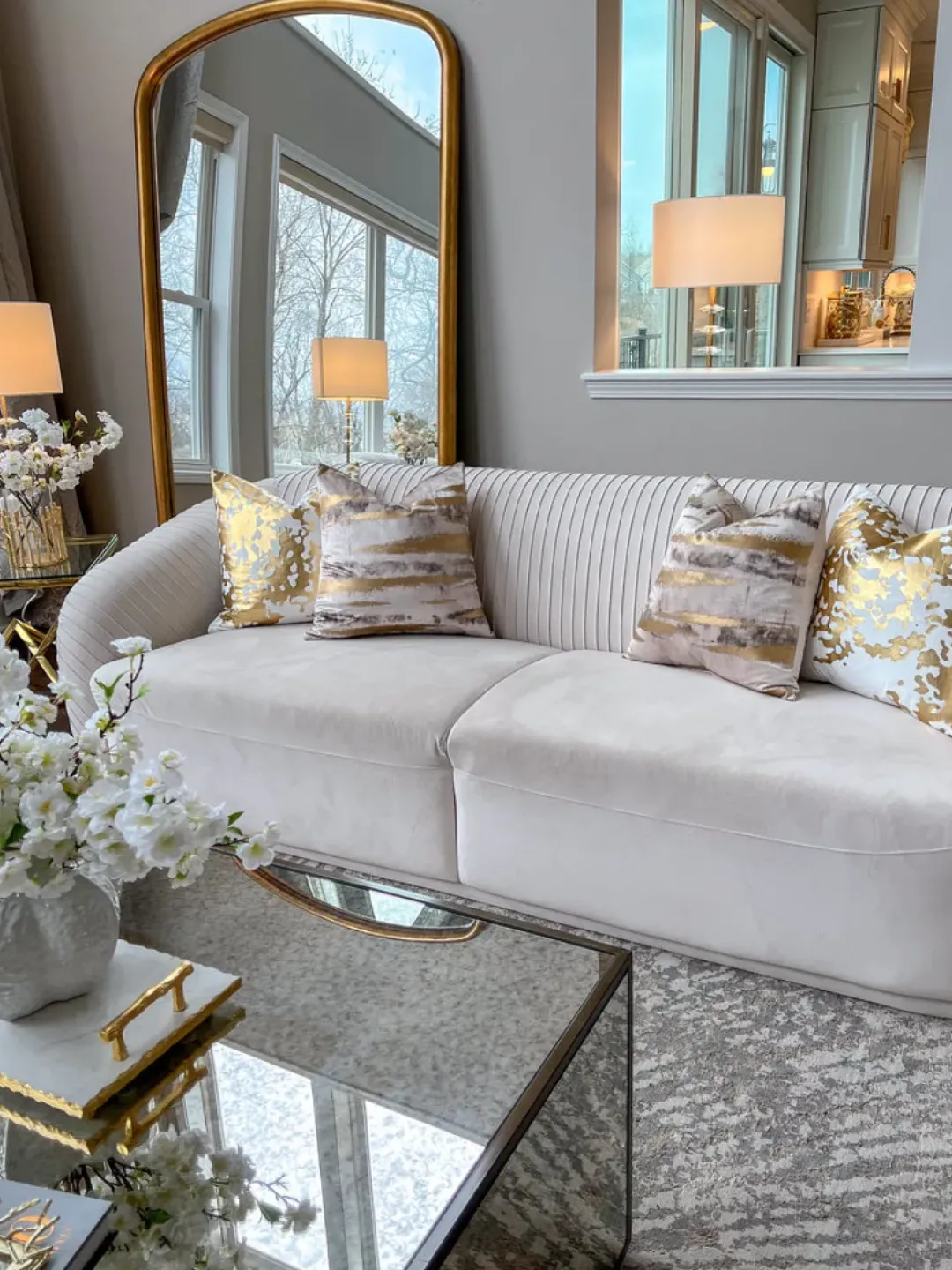 Inspire Me! Cloud9d PILLOWS, RUGS, & THROWS Becca Ivory And Gold Pillow – 14″ X 20″ Outlet