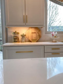 Inspire Me! Home Decor Decanter With Silver Round Top “From Pops Of Color Home Collection” Best