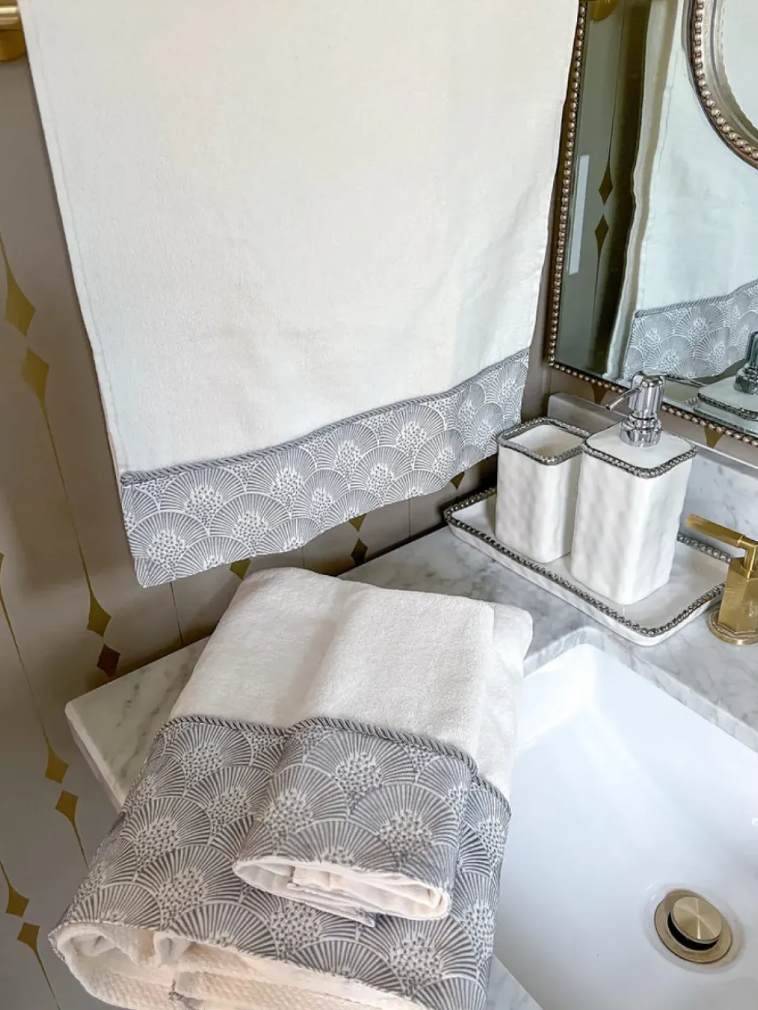 Inspire Me! Home Decor Decorative Shell Towel (2 Colors, 3 Styles) Discount