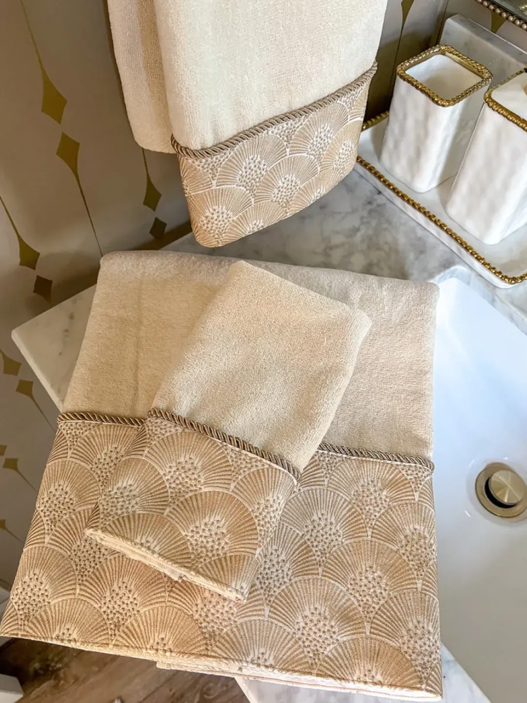 Inspire Me! Home Decor Decorative Shell Towel (2 Colors, 3 Styles) Discount