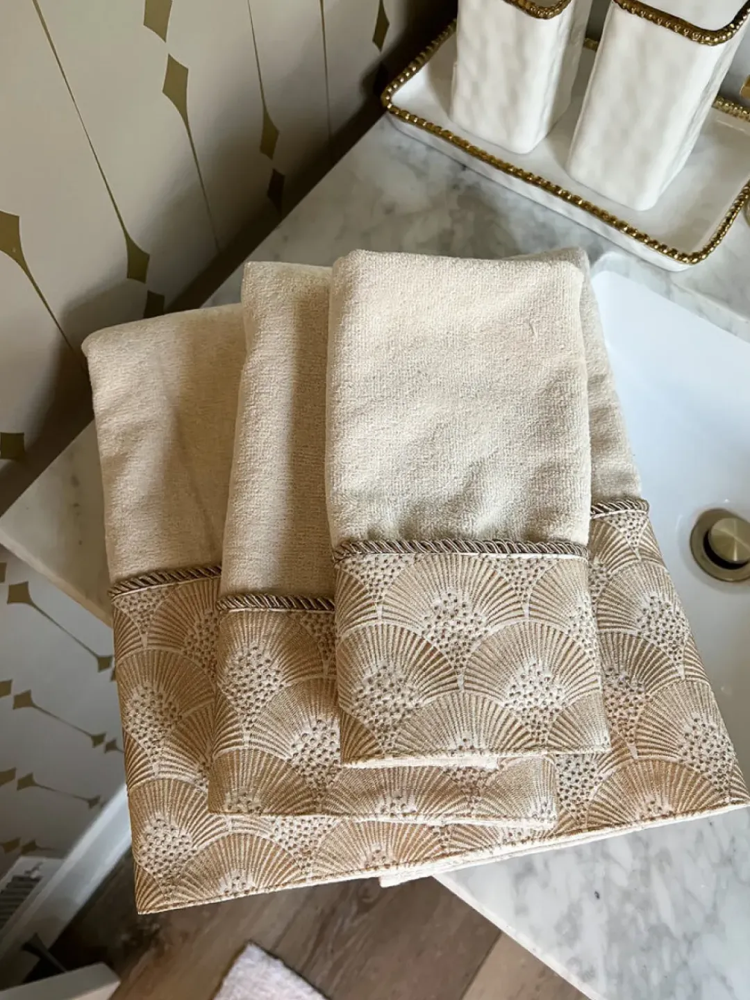 Inspire Me! Home Decor Decorative Shell Towel (2 Colors, 3 Styles) Discount