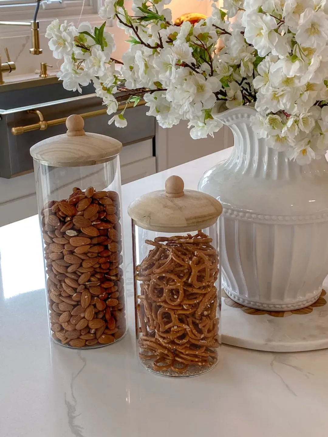 Inspire Me! Home Decor Gold And White Beaded Sectioned Serving Dish Online