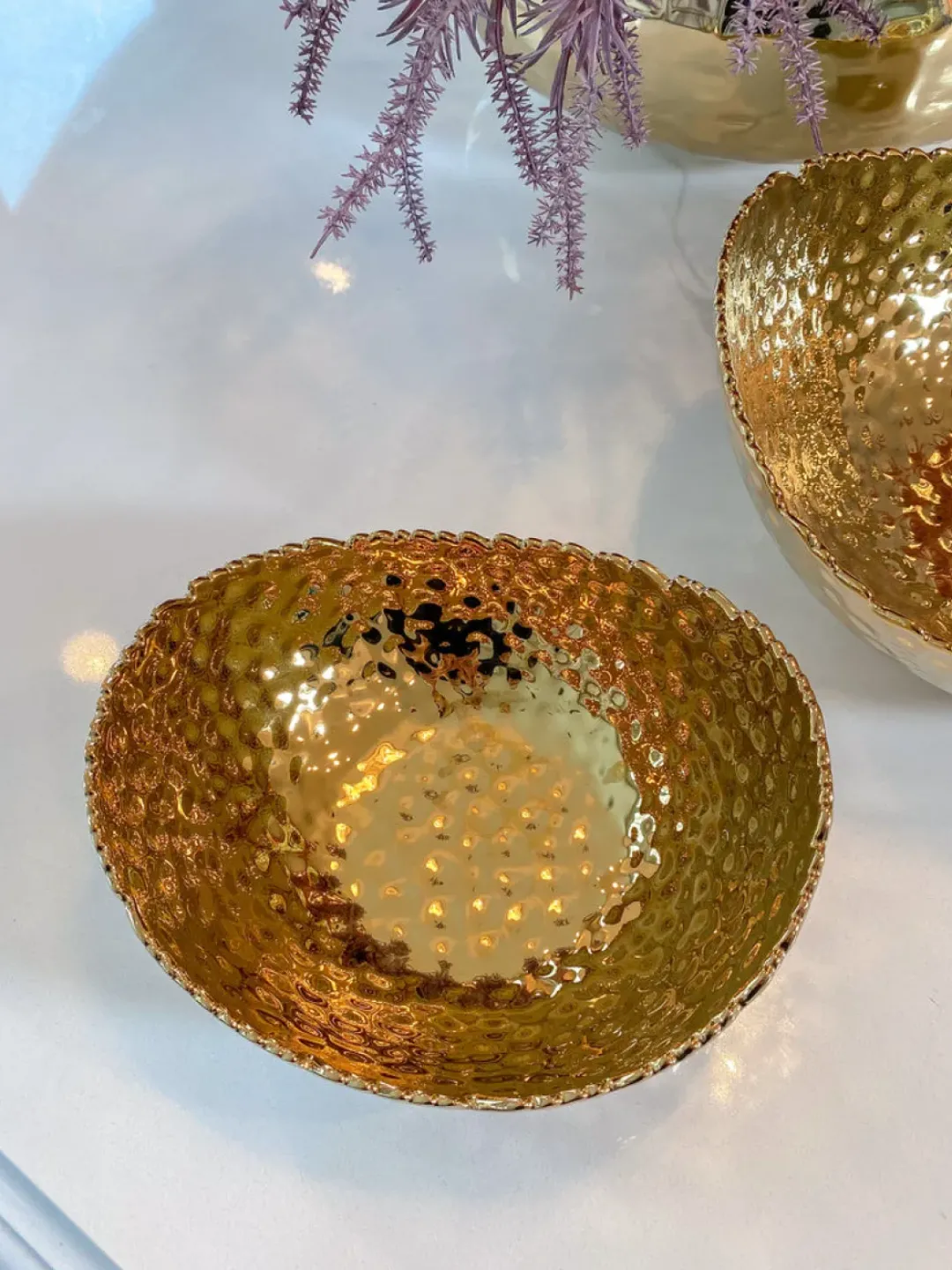 Inspire Me! Home Decor Gold Leaf And White Resin 2 Tier Cake Stand Hot