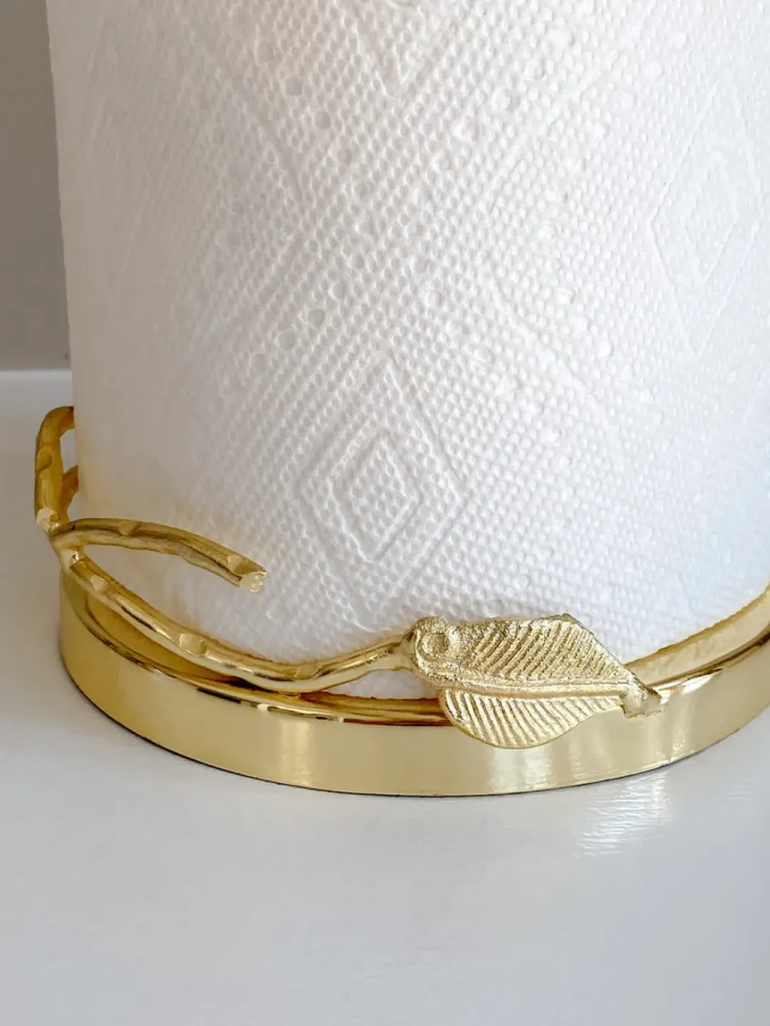 Inspire Me! Home Decor Gold Leaf Detailed Paper Towel Holder Online