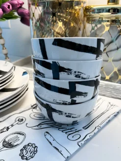 Inspire Me! Home Decor 12 Piece Black Brush Stroke Dinnerware Set KITCHEN Hot
