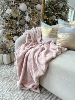 Inspire Me! Home Decor PILLOWS, RUGS, & THROWS Blush Faux Fur Throw Hot