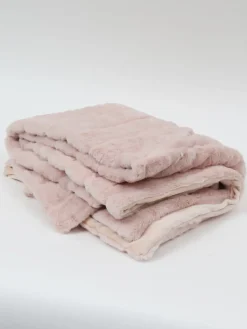 Inspire Me! Home Decor PILLOWS, RUGS, & THROWS Blush Faux Fur Throw Hot