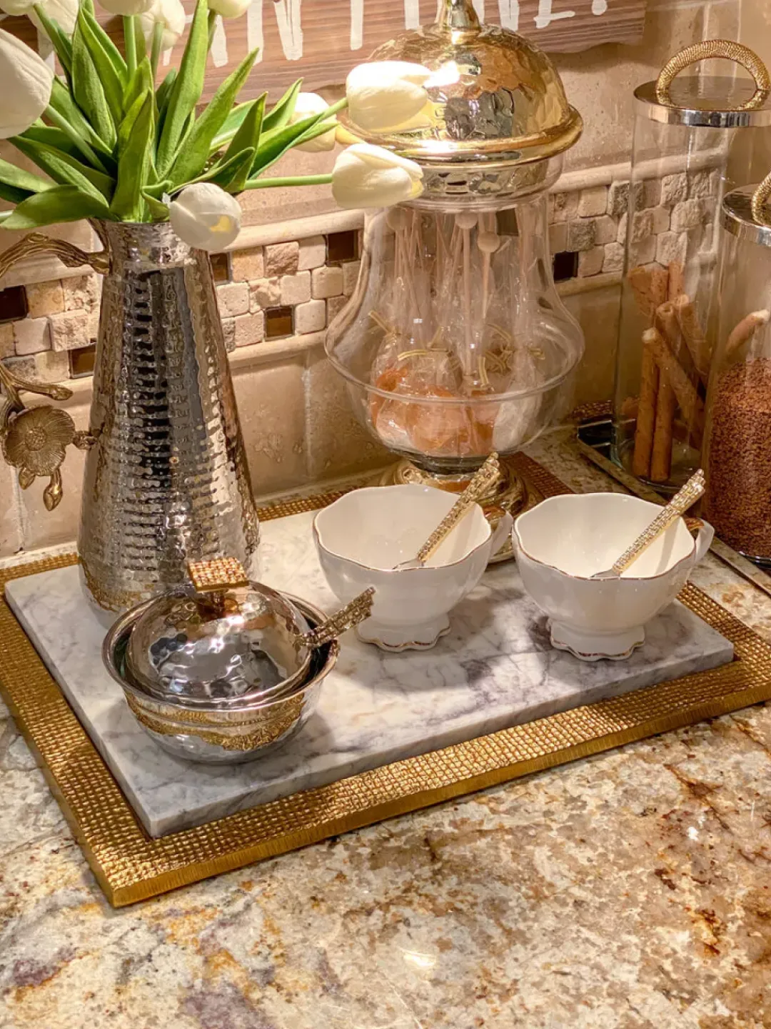 Inspire Me! Home Decor Set Of 4 – 19 Oz Gold Metallic Pattern Print Mugs Online