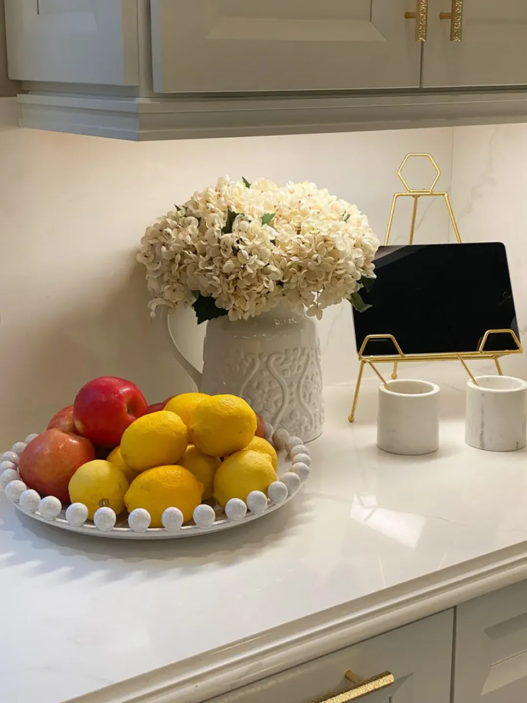 Inspire Me! Home Decor White And Gold Ombre Dinner Set New