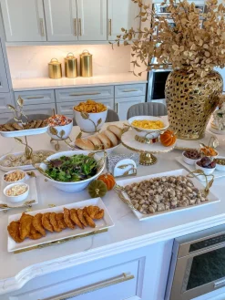 Inspire Me! Home Decor White And Gold Beaded Dinner Set Sale