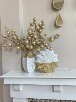 Inspire Me! Home Decor White And Gold Detailed Vase Hot