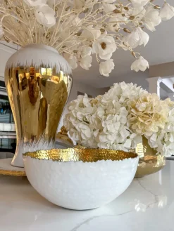 Inspire Me! Home Decor White & Black Rectangle Tray With Gold Handles & Edges Fashion