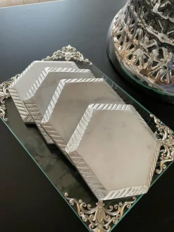 Inspire Me! Home Decor White Enameled Gold Metal Coasters (Set Of 4) Fashion