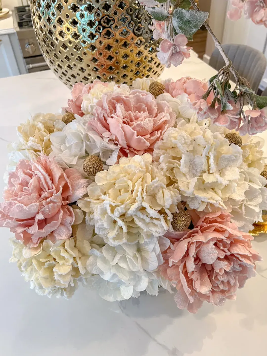 Inspire Me! Home Decor 27″ White Snow Sprinkle Hydrangea Stem Online