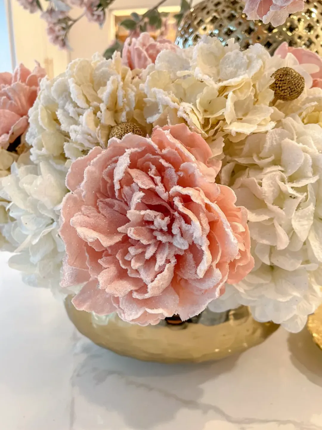Inspire Me! Home Decor 27″ White Snow Sprinkle Hydrangea Stem Online